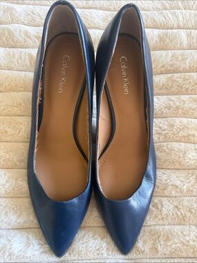 Calvin Klein Women's Navy Pointed Leather Pumps